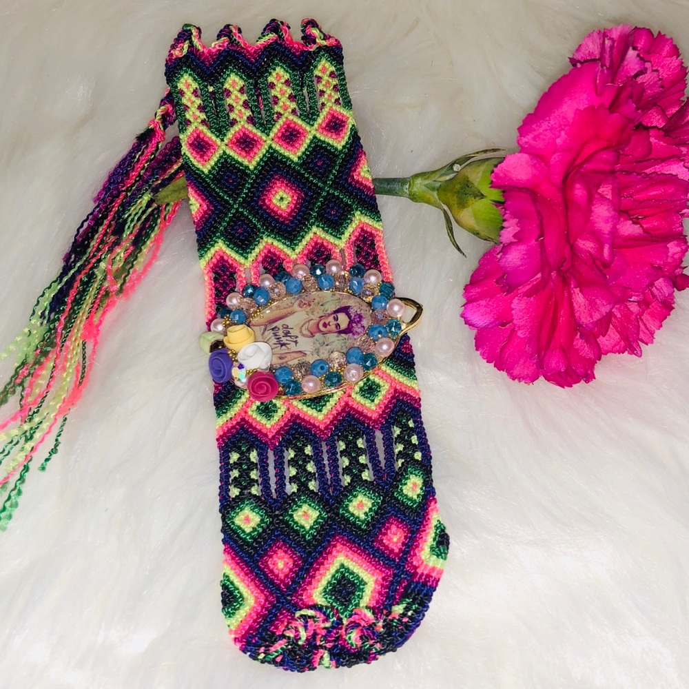 Brazaletes Bordados Frida